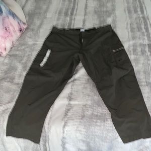 Nike Standard Fit Taper Leg Regular Length Nylon Pants